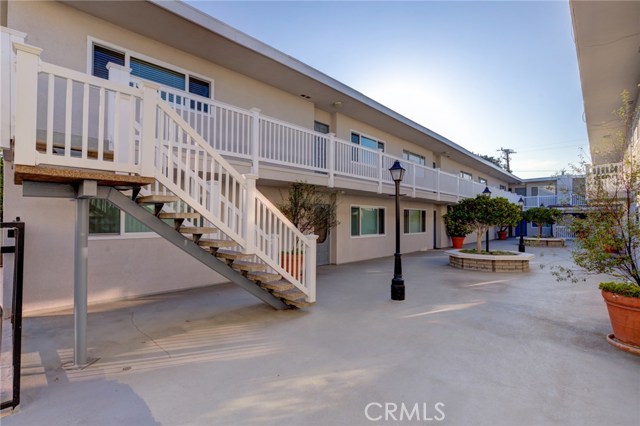 2411 Prospect Avenue, Hermosa Beach, California 90254, 2 Bedrooms Bedrooms, ,1 BathroomBathrooms,Residential,Sold,Prospect,PV21018922