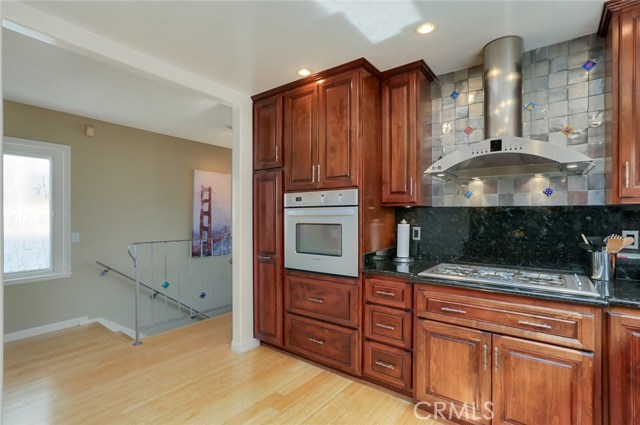 1723 Stanford Avenue, Redondo Beach, California 90278, 3 Bedrooms Bedrooms, ,2 BathroomsBathrooms,Residential,Sold,Stanford,SB19044326