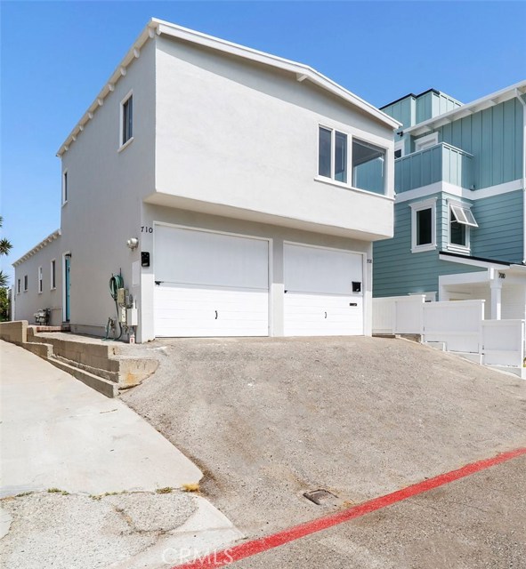 708 Loma Drive, Hermosa Beach, California 90254, ,Residential Income,Sold,Loma,SB18168517