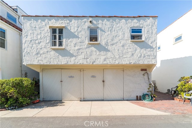 3905 Crest Drive, Manhattan Beach, California 90266, 4 Bedrooms Bedrooms, ,Residential,Sold,Crest,SB18266979