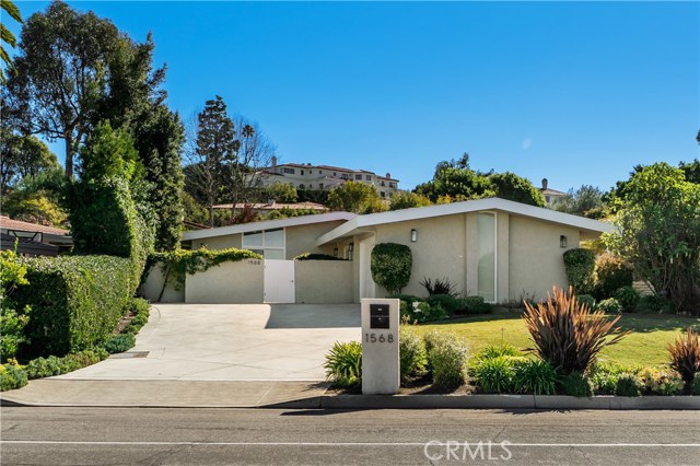 1568 Granvia Altamira, Palos Verdes Estates, California 90274, 3 Bedrooms Bedrooms, ,2 BathroomsBathrooms,Residential,Sold,Granvia Altamira,SB21013670