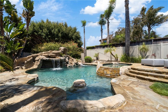 712 Sapphire Street, Redondo Beach, California 90277, 5 Bedrooms Bedrooms, ,3 BathroomsBathrooms,Residential,Sold,Sapphire,SB21110683