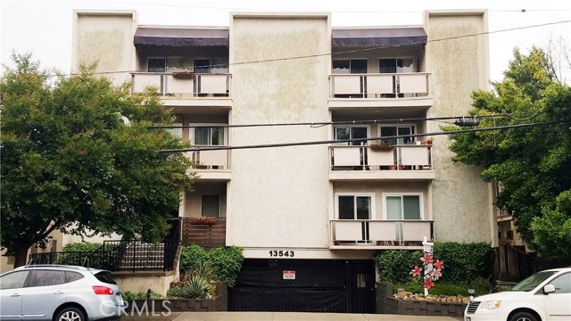 Photo of 13543 Moorpark Street #1, Sherman Oaks, CA 91423