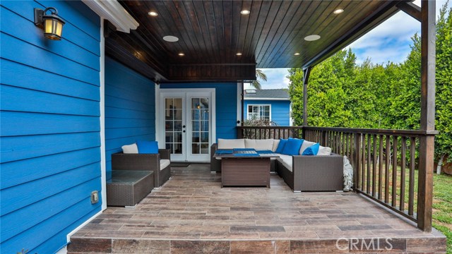 2204 Robinson Street, Redondo Beach, California 90278, 2 Bedrooms Bedrooms, ,2 BathroomsBathrooms,Residential,Sold,Robinson,PV20074273