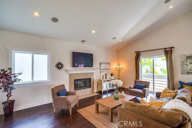 105 S Prospect Avenue, Redondo Beach, California 90277, 4 Bedrooms Bedrooms, ,2 BathroomsBathrooms,Residential,Sold,S Prospect,SB18121161