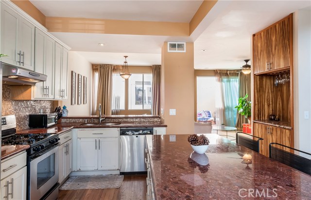 501 Herondo Street, Hermosa Beach, California 90254, 3 Bedrooms Bedrooms, ,2 BathroomsBathrooms,Residential,Sold,Herondo,SB18003638