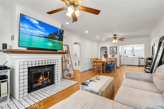 200 Gull Street, Manhattan Beach, California 90266, 3 Bedrooms Bedrooms, ,1 BathroomBathrooms,Residential,Sold,Gull,OC21063409