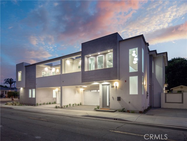 2203 Perkins Lane, Redondo Beach, California 90278, 3 Bedrooms Bedrooms, ,2 BathroomsBathrooms,Residential,Sold,Perkins,PV19112271