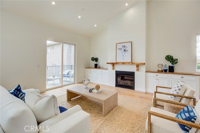 124 Guadalupe Avenue, Redondo Beach, California 90277, 3 Bedrooms Bedrooms, ,2 BathroomsBathrooms,Residential,Sold,Guadalupe,SB19041183