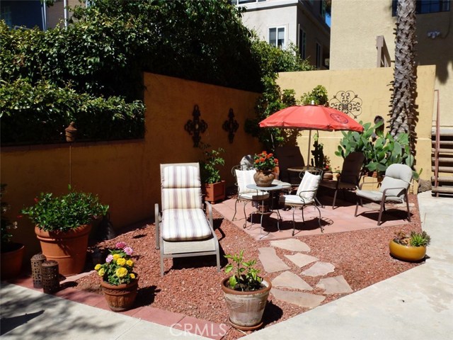831 6th Street, Hermosa Beach, California 90254, 2 Bedrooms Bedrooms, ,1 BathroomBathrooms,Residential,Sold,6th,OC20129630