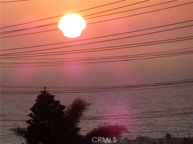 805 Paulina Avenue, Redondo Beach, California 90277, 5 Bedrooms Bedrooms, ,2 BathroomsBathrooms,Residential,Sold,Paulina,SB17203932