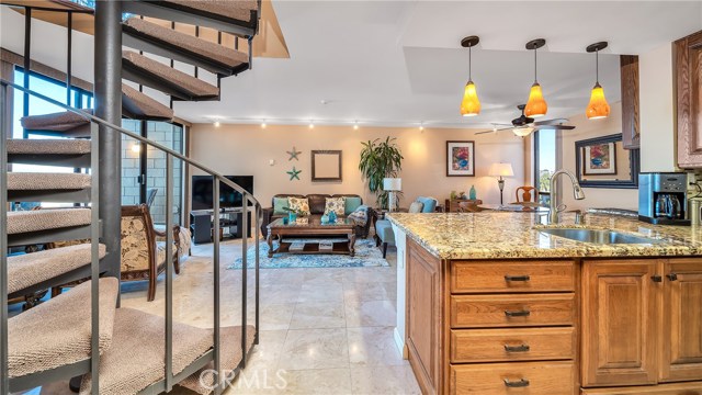 531 Esplanade, Redondo Beach, California 90277, 2 Bedrooms Bedrooms, ,1 BathroomBathrooms,Residential,Sold,Esplanade,SB21010965