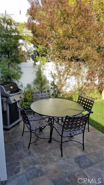 2920 Poinsettia Avenue, Manhattan Beach, California 90266, 3 Bedrooms Bedrooms, ,2 BathroomsBathrooms,Residential,Sold,Poinsettia,SB19012421