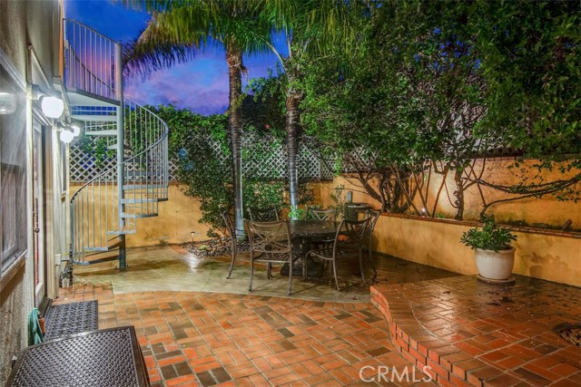 521 13th Street, Manhattan Beach, California 90266, 3 Bedrooms Bedrooms, ,1 BathroomBathrooms,Residential,Sold,13th,PW19054857