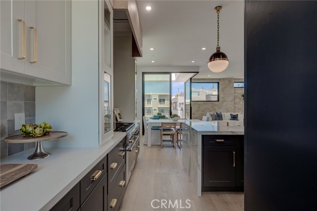 124 39th Street, Manhattan Beach, California 90266, 3 Bedrooms Bedrooms, ,2 BathroomsBathrooms,Residential,Sold,39th,SB20089804