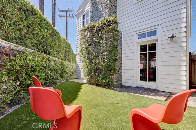 570 27th Street, Manhattan Beach, California 90266, 5 Bedrooms Bedrooms, ,4 BathroomsBathrooms,Residential,Sold,27th,SB21030922