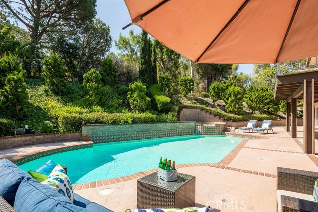 12 Latigo Lane, Rolling Hills Estates, California 90274, 4 Bedrooms Bedrooms, ,3 BathroomsBathrooms,Residential,Sold,Latigo,SB20204077