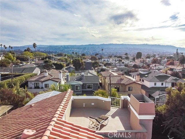 1032 Avenue A, Redondo Beach, California 90277, 5 Bedrooms Bedrooms, ,4 BathroomsBathrooms,Residential,Sold,Avenue A,PV20256766