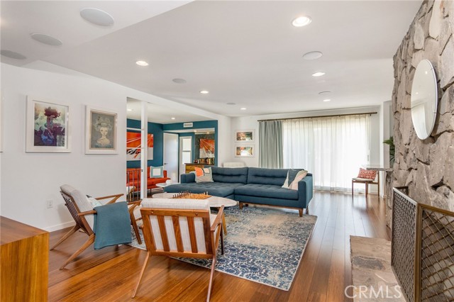 11 Cerrito Place, Rolling Hills Estates, California 90274, 3 Bedrooms Bedrooms, ,2 BathroomsBathrooms,Residential,Sold,Cerrito,SB21054660