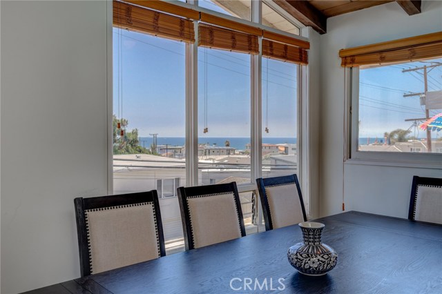 1965 Manhattan Avenue, Hermosa Beach, California 90254, 3 Bedrooms Bedrooms, ,2 BathroomsBathrooms,Residential,Sold,Manhattan,SB20021506