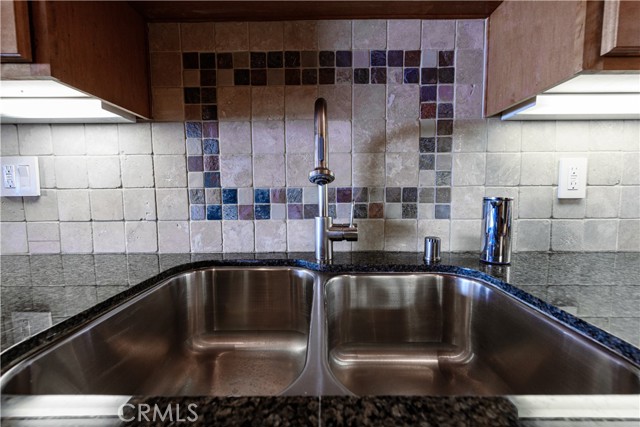 Kitchen sink area