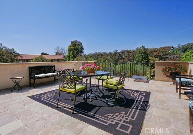 2605 Via Campesina, Palos Verdes Estates, California 90274, 3 Bedrooms Bedrooms, ,1 BathroomBathrooms,Residential,Sold,Via Campesina,PV21117360