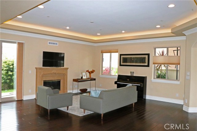 1807 Huntington Lane, Redondo Beach, California 90278, 4 Bedrooms Bedrooms, ,3 BathroomsBathrooms,Residential,Sold,Huntington,SB19151183