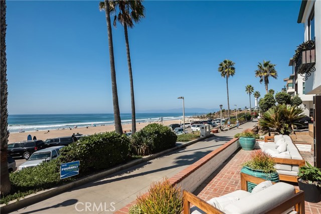 4216 The Strand, Manhattan Beach, California 90266, 5 Bedrooms Bedrooms, ,6 BathroomsBathrooms,Residential,Sold,The Strand,SB20211856