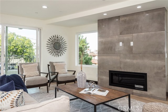 636 Vincent Park, Redondo Beach, California 90277, 3 Bedrooms Bedrooms, ,2 BathroomsBathrooms,Residential,Sold,Vincent Park,SB19274738