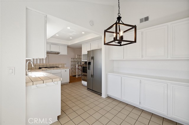2106 Perkins Lane, Redondo Beach, California 90278, 3 Bedrooms Bedrooms, ,2 BathroomsBathrooms,Residential,Sold,Perkins,SB21112365