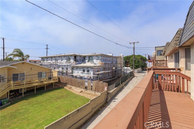 776 Manhattan Beach Boulevard, Manhattan Beach, California 90266, 5 Bedrooms Bedrooms, ,2 BathroomsBathrooms,Residential,Sold,Manhattan Beach,SB19014055