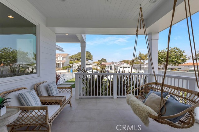 1307 Gertruda Avenue, Redondo Beach, California 90277, 5 Bedrooms Bedrooms, ,1 BathroomBathrooms,Residential,Sold,Gertruda,SB21076858