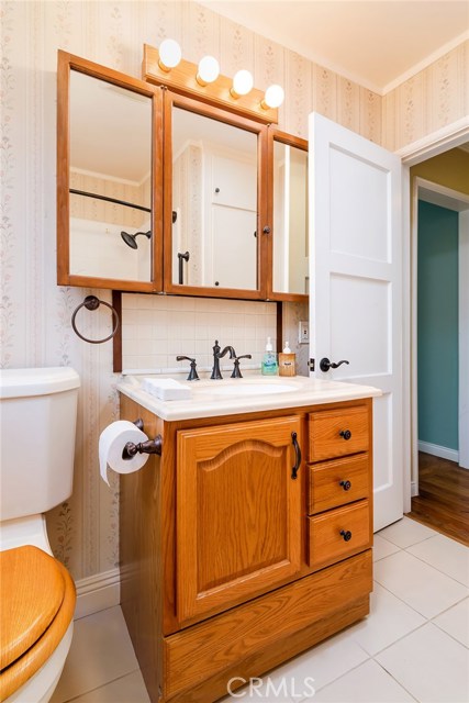 2000 Faymont Avenue, Manhattan Beach, California 90266, 3 Bedrooms Bedrooms, ,1 BathroomBathrooms,Residential,Sold,Faymont,SB20179509