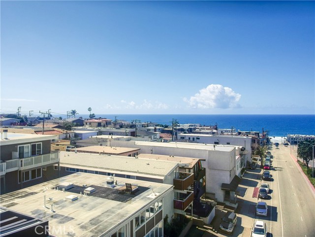 460 Rosecrans Avenue, Manhattan Beach, California 90266, 3 Bedrooms Bedrooms, ,2 BathroomsBathrooms,Residential,Sold,Rosecrans,SB18057856