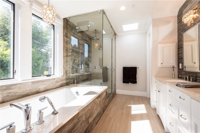 1905 Elm Avenue, Manhattan Beach, California 90266, 5 Bedrooms Bedrooms, ,5 BathroomsBathrooms,Residential,Sold,Elm,SB19169509