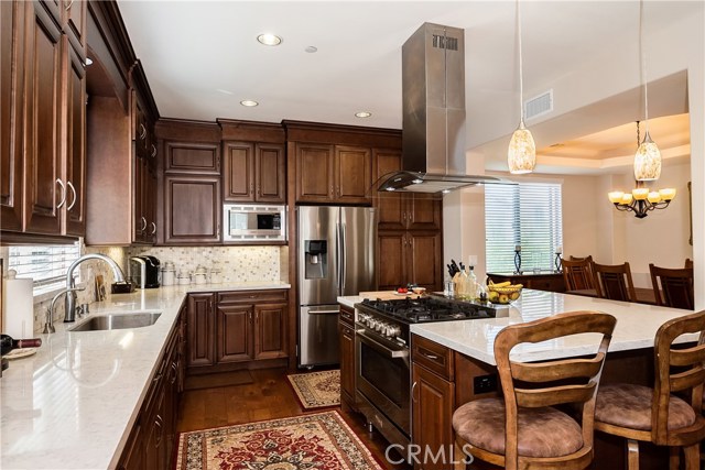 219 Juanita Avenue, Redondo Beach, California 90277, 4 Bedrooms Bedrooms, ,4 BathroomsBathrooms,Residential,Sold,Juanita,SB19181884