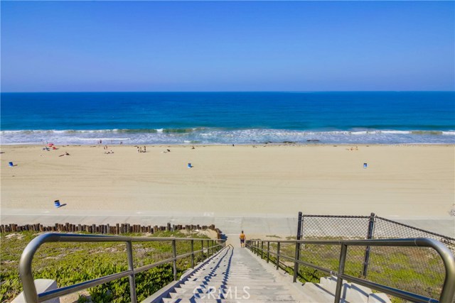 1103 Catalina Avenue, Redondo Beach, California 90277, 3 Bedrooms Bedrooms, ,1 BathroomBathrooms,Residential,Sold,Catalina,SB17200799