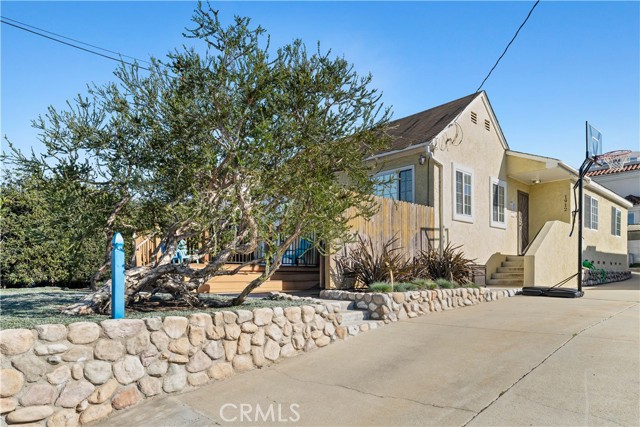 1912 Robinson Street, Redondo Beach, California 90278, 3 Bedrooms Bedrooms, ,1 BathroomBathrooms,Residential,Sold,Robinson,SB21045337