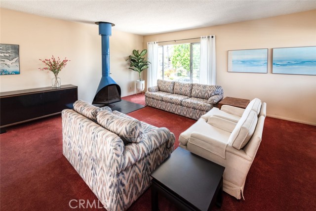 728 13th Street, Manhattan Beach, California 90266, 3 Bedrooms Bedrooms, ,2 BathroomsBathrooms,Residential,Sold,13th,SB21113806