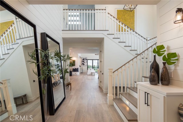 1761 11th Street, Manhattan Beach, California 90266, 5 Bedrooms Bedrooms, ,4 BathroomsBathrooms,Residential,Sold,11th,SB19152576