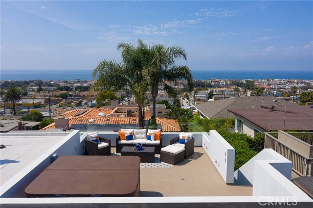 801 Ocean Drive, Hermosa Beach, California 90254, 4 Bedrooms Bedrooms, ,5 BathroomsBathrooms,Residential,Sold,Ocean,SB19222362