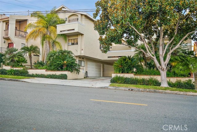 107 Helberta Avenue, Redondo Beach, California 90277, 3 Bedrooms Bedrooms, ,2 BathroomsBathrooms,Residential,Sold,Helberta,SB18293499 107 Helberta Avenue, Redondo Beach, California 90277, 3 Bedrooms Bedrooms, ,2 BathroomsBathrooms,Residential,Sold,Helberta,SB18293499