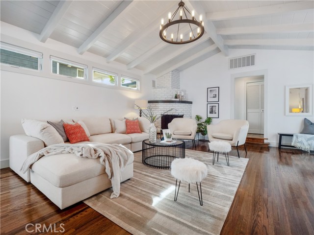 2616 Pine Avenue, Manhattan Beach, California 90266, 3 Bedrooms Bedrooms, ,1 BathroomBathrooms,Residential,Sold,Pine,SB21005852