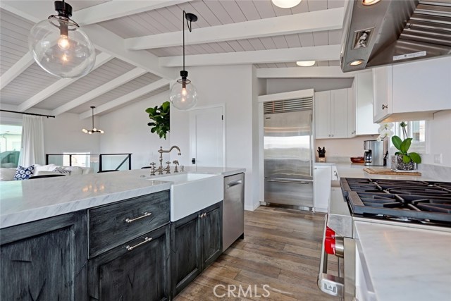 336 34th Street, Hermosa Beach, California 90254, 3 Bedrooms Bedrooms, ,2 BathroomsBathrooms,Residential,Sold,34th,SB18074846