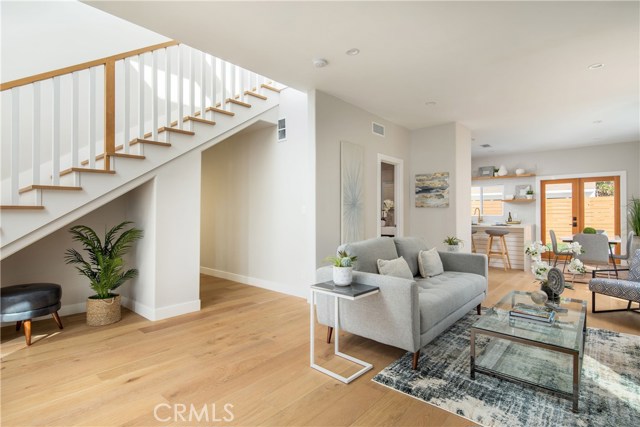 308 Francisca Avenue, Redondo Beach, California 90277, 4 Bedrooms Bedrooms, ,3 BathroomsBathrooms,Residential,Sold,Francisca,SB19268645