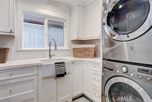 508 Rosecrans Avenue, Manhattan Beach, California 90266, 4 Bedrooms Bedrooms, ,3 BathroomsBathrooms,Residential,Sold,Rosecrans,SB20193672
