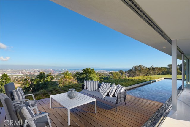 2822 Colt Road, Rancho Palos Verdes, California 90275, 5 Bedrooms Bedrooms, ,7 BathroomsBathrooms,Residential,Sold,Colt,SB19018833