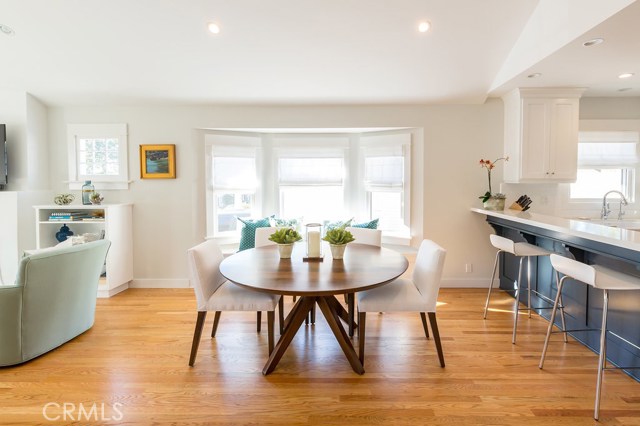 304 Gertruda Avenue, Redondo Beach, California 90277, 3 Bedrooms Bedrooms, ,2 BathroomsBathrooms,Residential,Sold,Gertruda,PV17065927