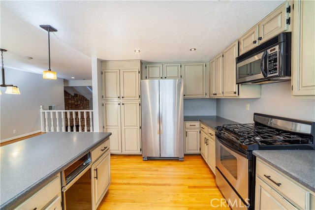 2421 Vanderbilt Lane, Redondo Beach, California 90278, 3 Bedrooms Bedrooms, ,2 BathroomsBathrooms,Residential,Sold,Vanderbilt,SB20064087