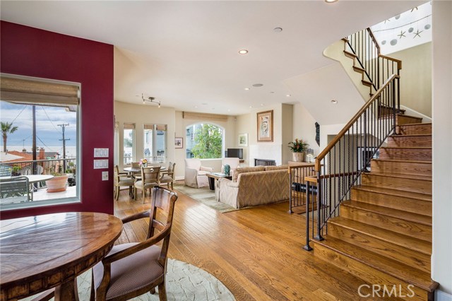 301 Homer Street, Manhattan Beach, California 90266, 3 Bedrooms Bedrooms, ,3 BathroomsBathrooms,Residential,Sold,Homer,SB19074682